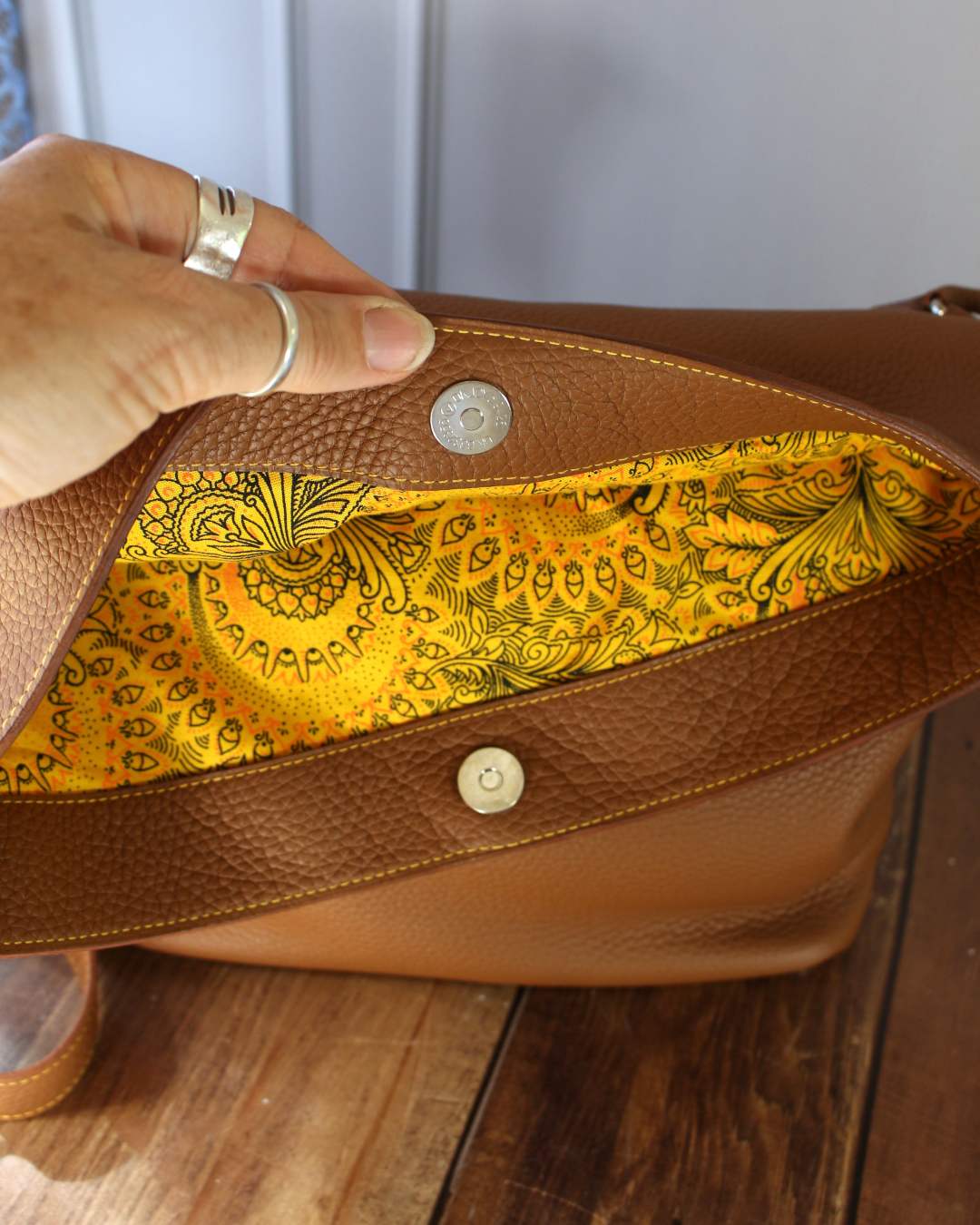 Sac-bandoulière-besace-tissu-africain-jaune