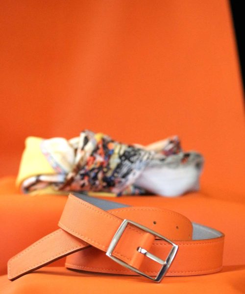 Accessoire-en-cuir-a-offrir