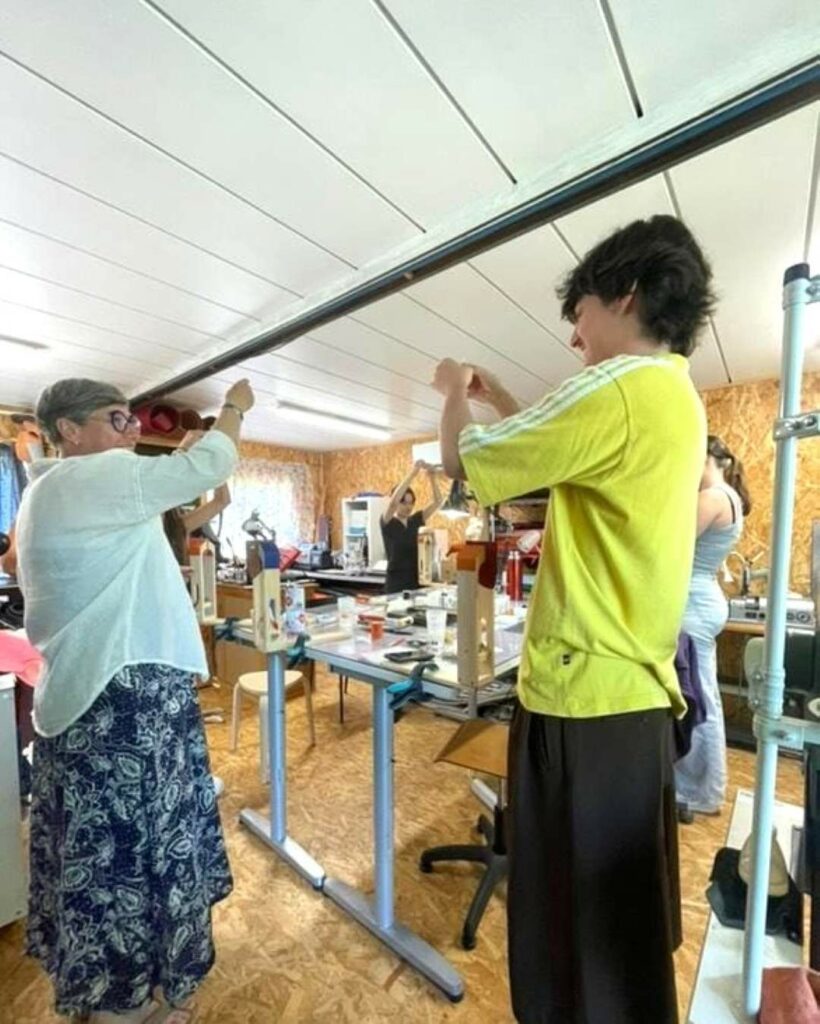 Atelier Maroquinerie à Lyon : Réaliser son porte cartes en cuir lors d'ateliers créatifs au sud de Lyon